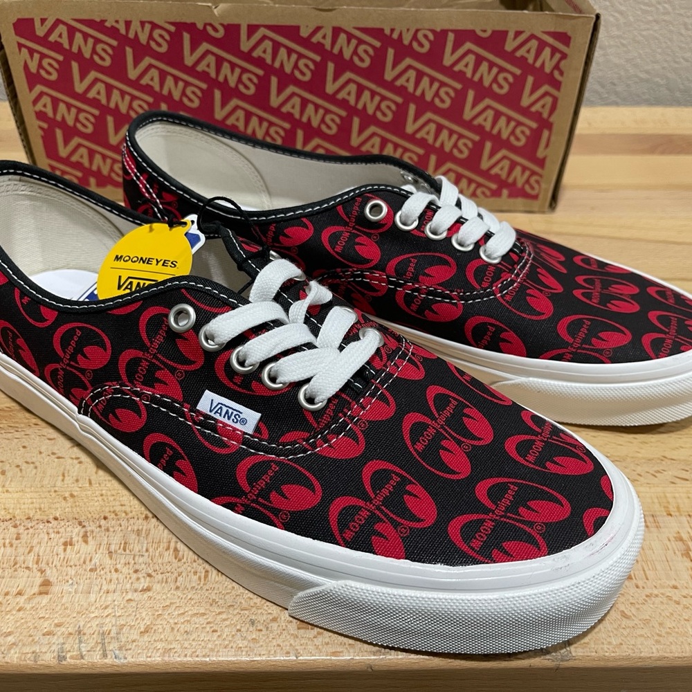 Size 10.5 - VANS Mooneyes Authentic 44 DX Anaheim Factory Red New In Box